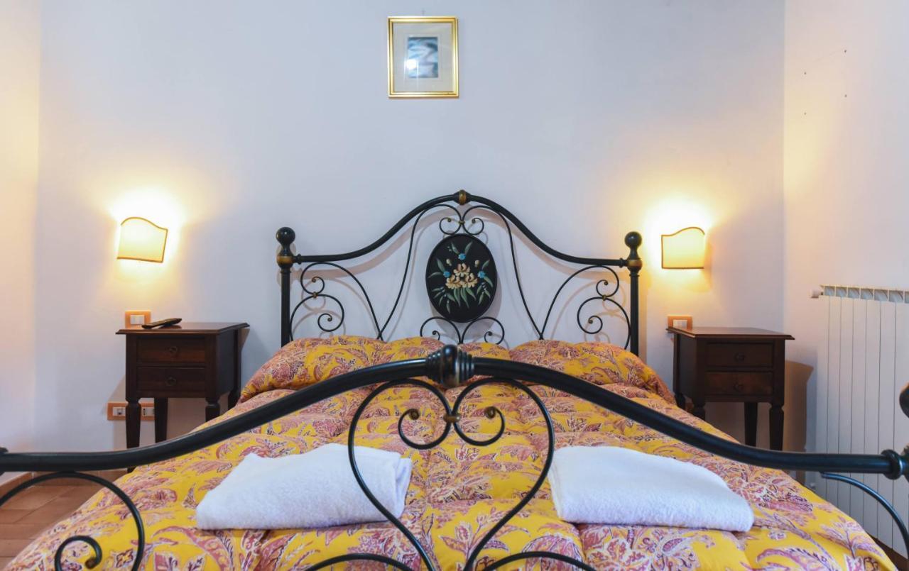 Agriturismo Ponte Di Riocchio 구비오 외부 사진