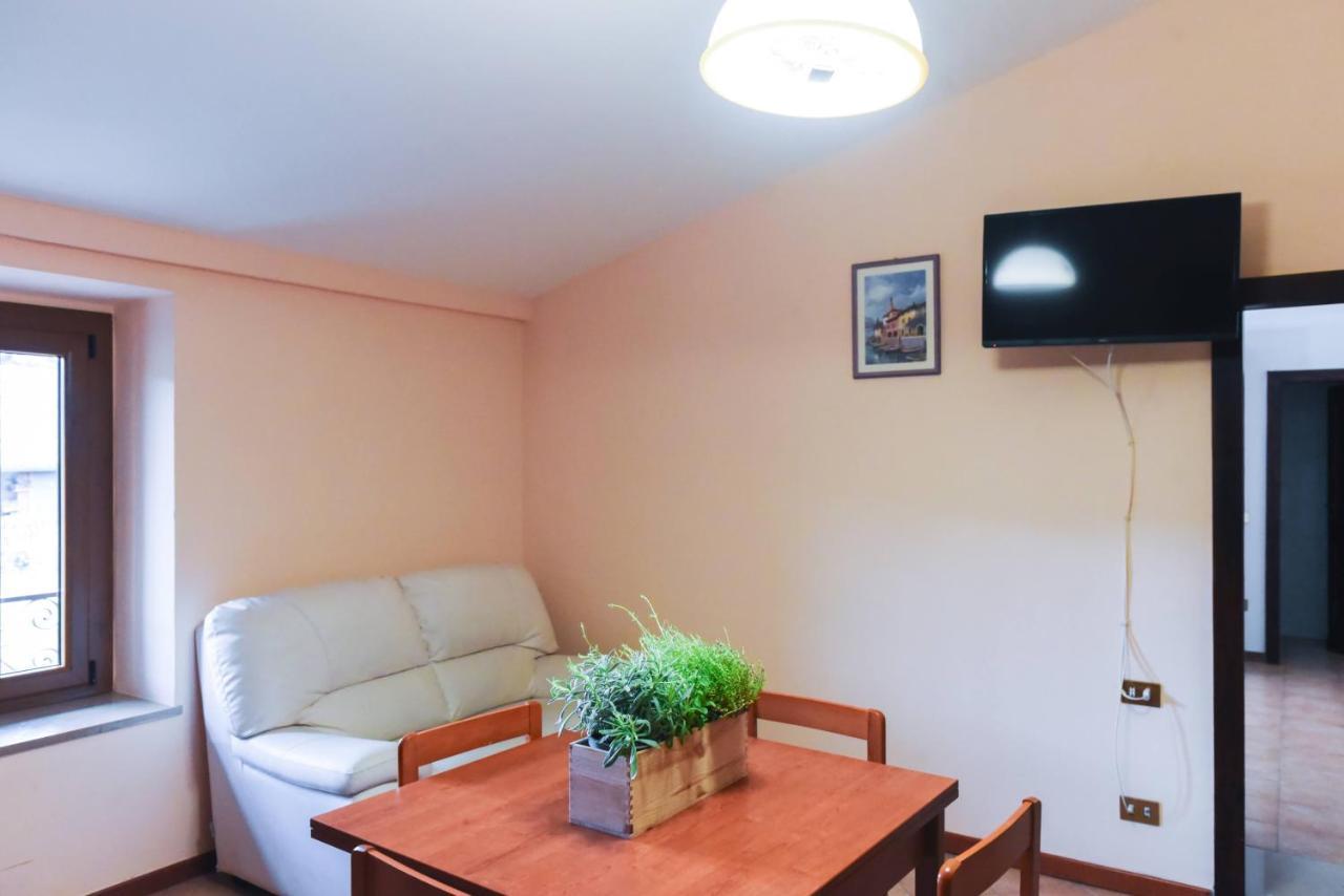 Agriturismo Ponte Di Riocchio 구비오 외부 사진