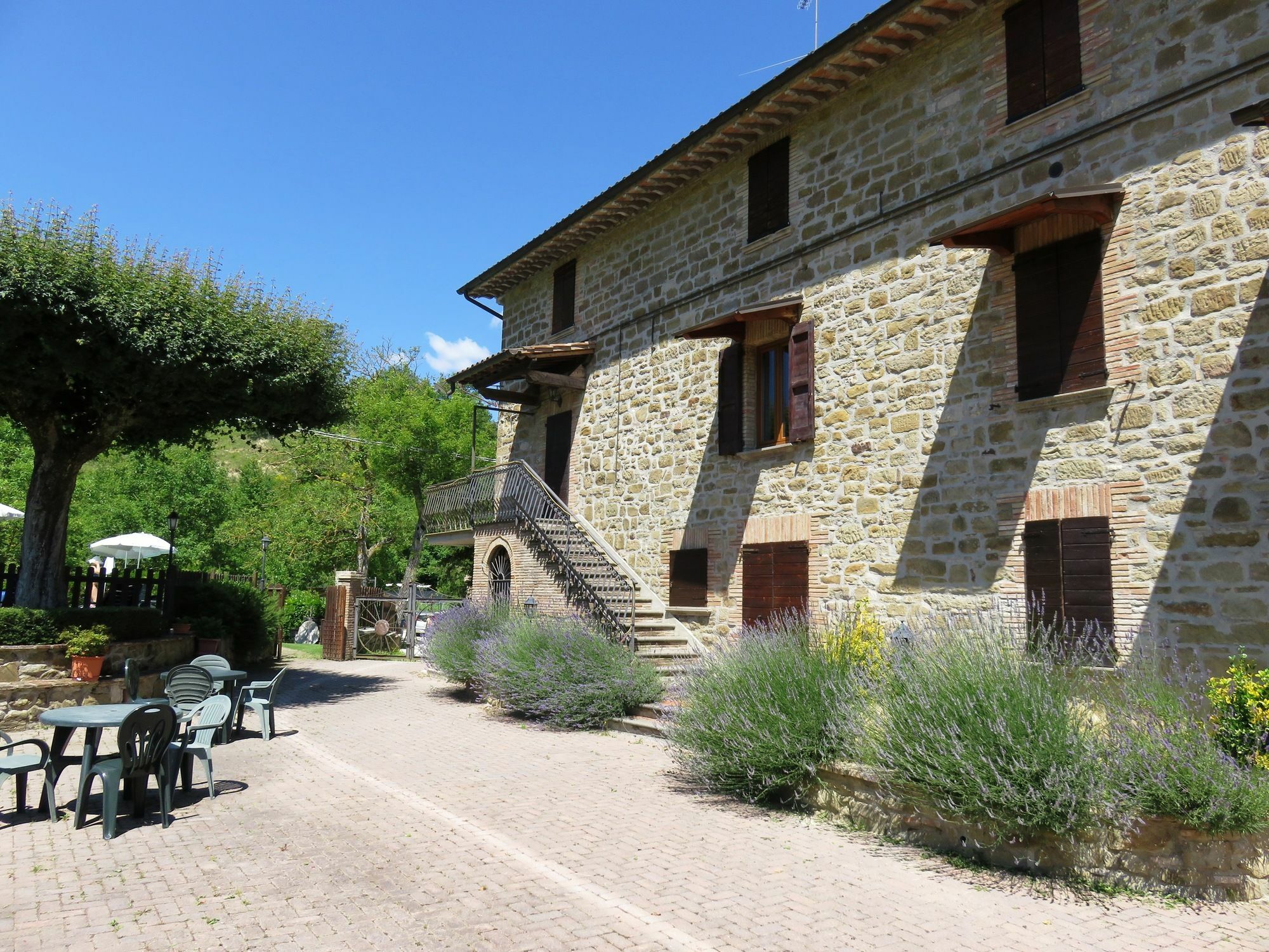 Agriturismo Ponte Di Riocchio 구비오 외부 사진